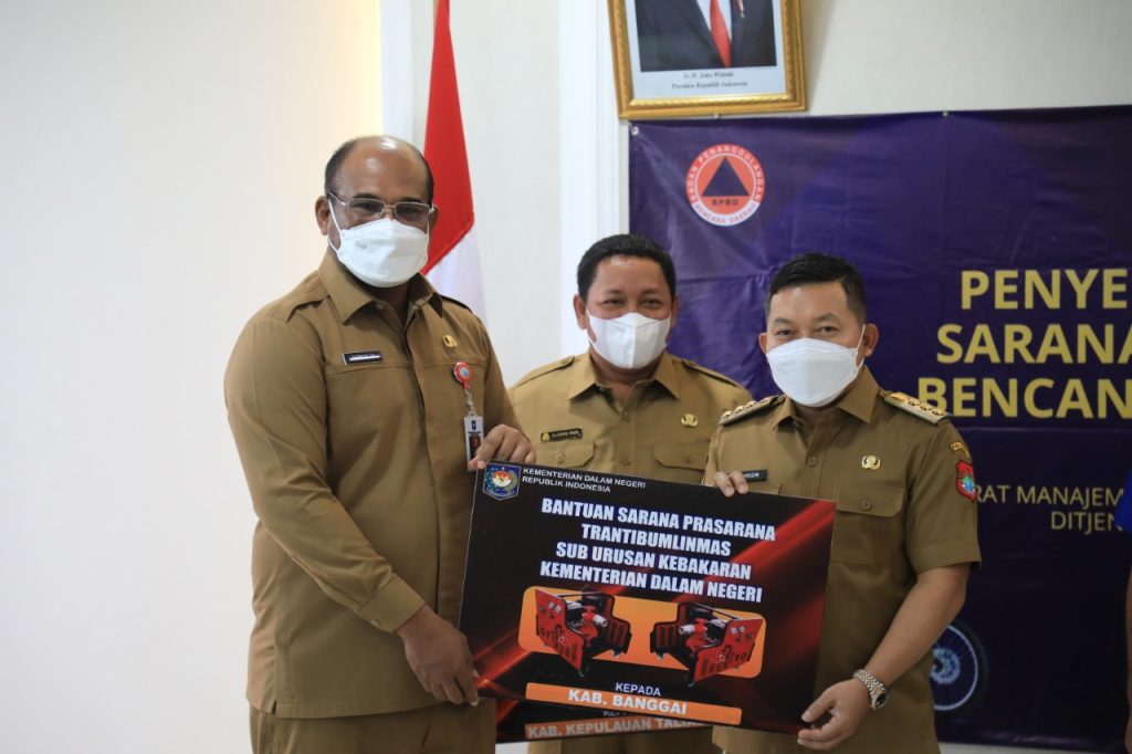 Kolaborasi Kemendagri dan Pemda Banggai, Bupati Amirudin Kembali Terima Bantuan Sarana Damkar