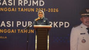 Batia Sisilia Percaya Amirudin