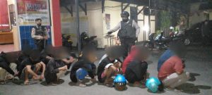 Tawuran Dua Kelompok Remaja Dibubarkan Polisi di Luwuk