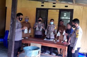 Lansia 60 Tahun di Kayutanyo Ditangkap Edarkan Cap Tikus