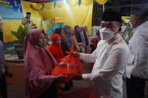 Amirudin Ajarkan Pejabat Daerah Sumbang Masjid