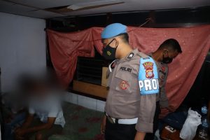 Dua Pasangan Mesum Terciduk Lagi ‘Mantap-mantap’ di Kamar Penginapan di Luwuk