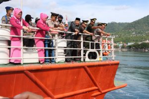 Ziarah Makam Pahlawan dan Tabur Bunga Hiasi Peringatan Hari Bhayangkara ke 76 di Luwuk Banggai