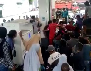 Polisi Beber Kronologis Baku Hantam Gara-gara Solar di SPBU Toili