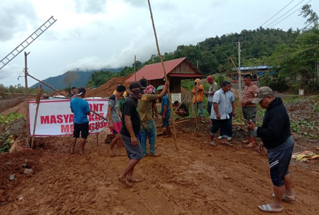 Buruh Lokal Tuntut Diberdayakan di Tersus Tambang Nikel Siuna