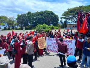 Demo Tolak BBM, Mahasiswa Pertanyakan 1 Juta 1 Pekarangan