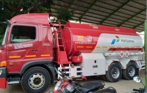 Mobil Tangki ‘Kencing’ di Jalan, Ternyata Begini Kronologis Sebenarnya