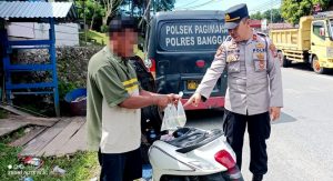 Mencurigakan, Polisi Amankan Pengendara Motor Bawa Cap Tikus di Pagimana