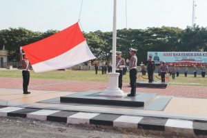 Polres Banggai Gelar Upacara Hari Pahlawan