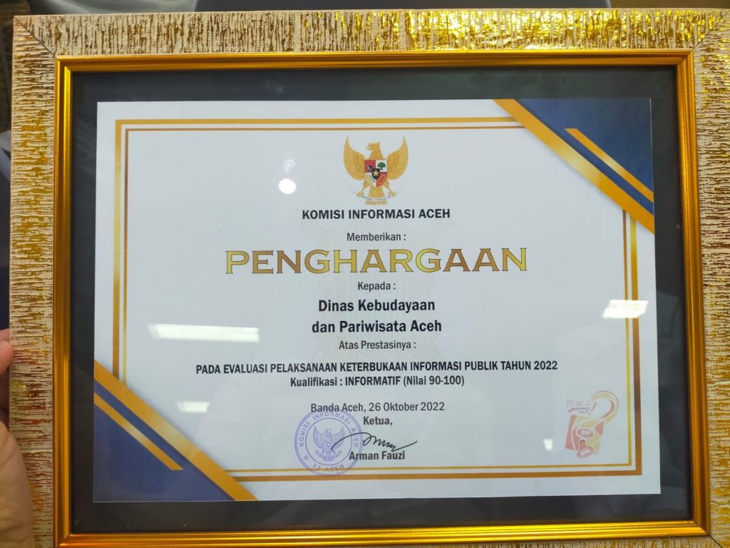Disbudpar Aceh Raih Penghargaan Keterbukaan Informasi Publik