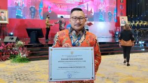Peduli HAM, Bupati Amirudin Terima Penghargaan Kemenkumham RI