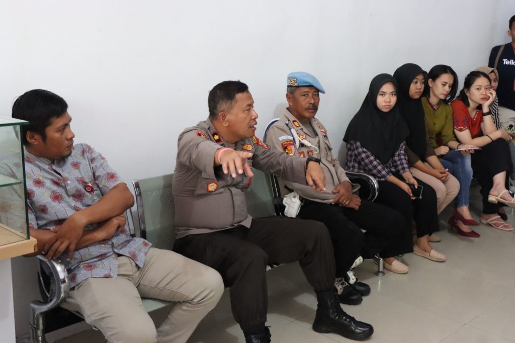 Parkir Liar jadi Keluhan Warga di Jumat Curhat Polres Banggai
