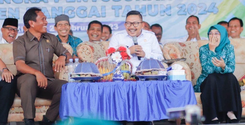Rakyat Resah Beli Beras, Pemda Banggai Sibuk Beli Mobil Baru