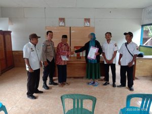 Nenek Hajar Kakek, Gara-gara Ranjang buat Istri Baru