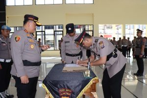 Dua PJU Polres Banggai Bergeser