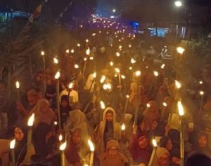 Meriah, Pawai Obor Sambut Ramadan 1444 H di Tangeban Diikuti Ratusan Warga