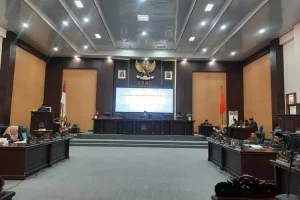 Penuh Sorotan, DPRD akhirnya Terima LKPJ Bupati Banggai Tahun 2022
