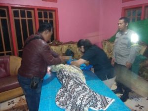 Cekcok dengan Suami, Istri Nekat Tikam Ulu Hati hingga Tewas di Moilong