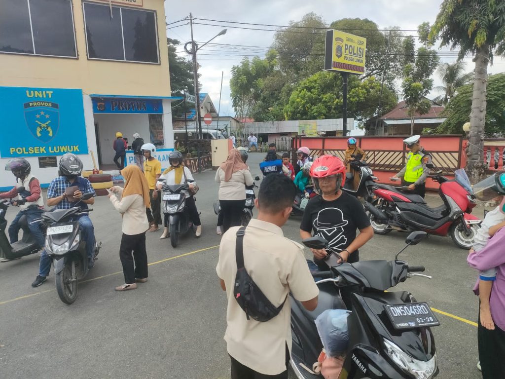 Belasan Pengendara Ditilang saat Razia Gabungan di Luwuk