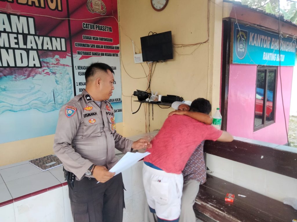 Di Batui, Anak Hunus Parang Gara-gara Bapak Kawin Lagi
