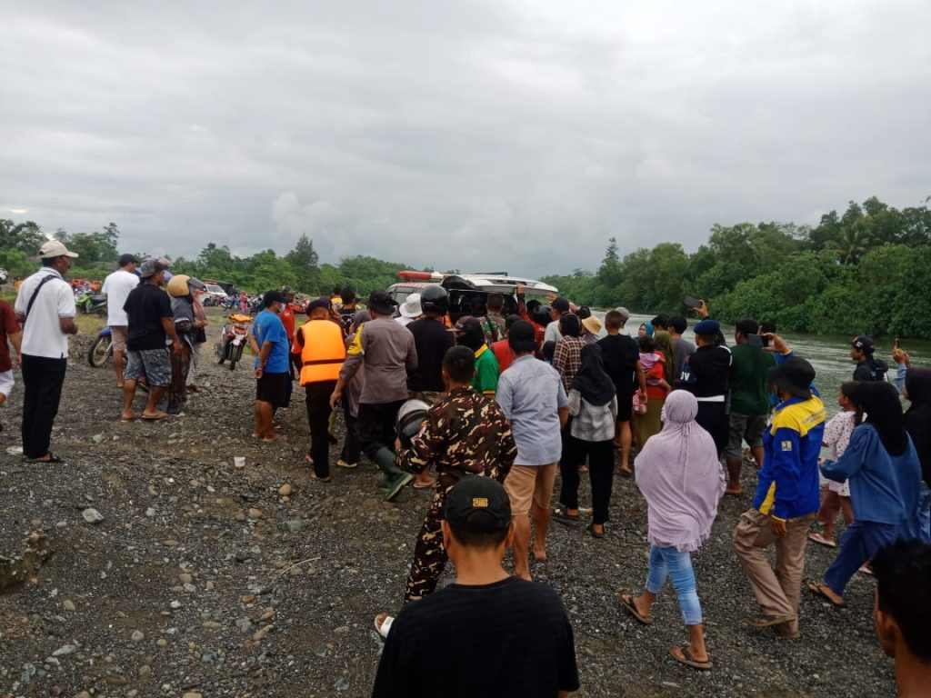 Jasad Dua Bocah Hanyut di Sungai Singkoyo telah Ditemukan