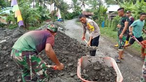 Sinergitas Tanpa Batas TNI Polri, Perbaiki Rumah Tidak Layak Huni di Lokasi TMMD 116