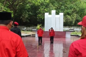 PDIP Banggai Upacara Hari Lahir Pancasila di TMP Tanjung Tuwis