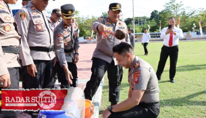 Selamat, 31 Personel Polres Banggai Naik Pangkat