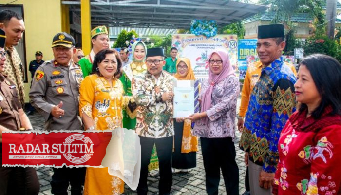 Tiga Koperasi Terima Sertifikat Sehat di HKN 2023