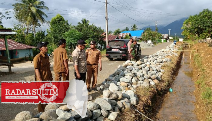 Wabup Banggai Pantau Sejumlah Proyek di Nuhon