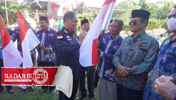 HUT RI ke 78, Pemda Banggai Turut Bagikan 10 Juta Bendera Merah Putih