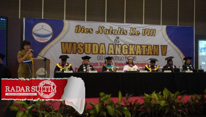 Dies Natalis VIII dan Wisuda V STAK, Bupati Banggai Beri Apresiasi