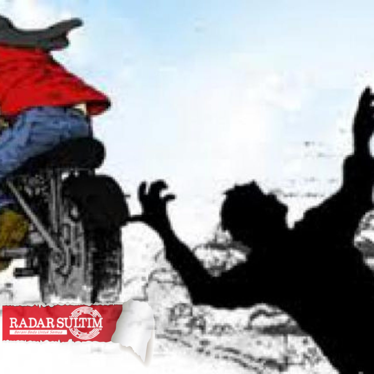 Nenek-nenek Ditabrak Motor saat Nyebrang Jalan di Batui