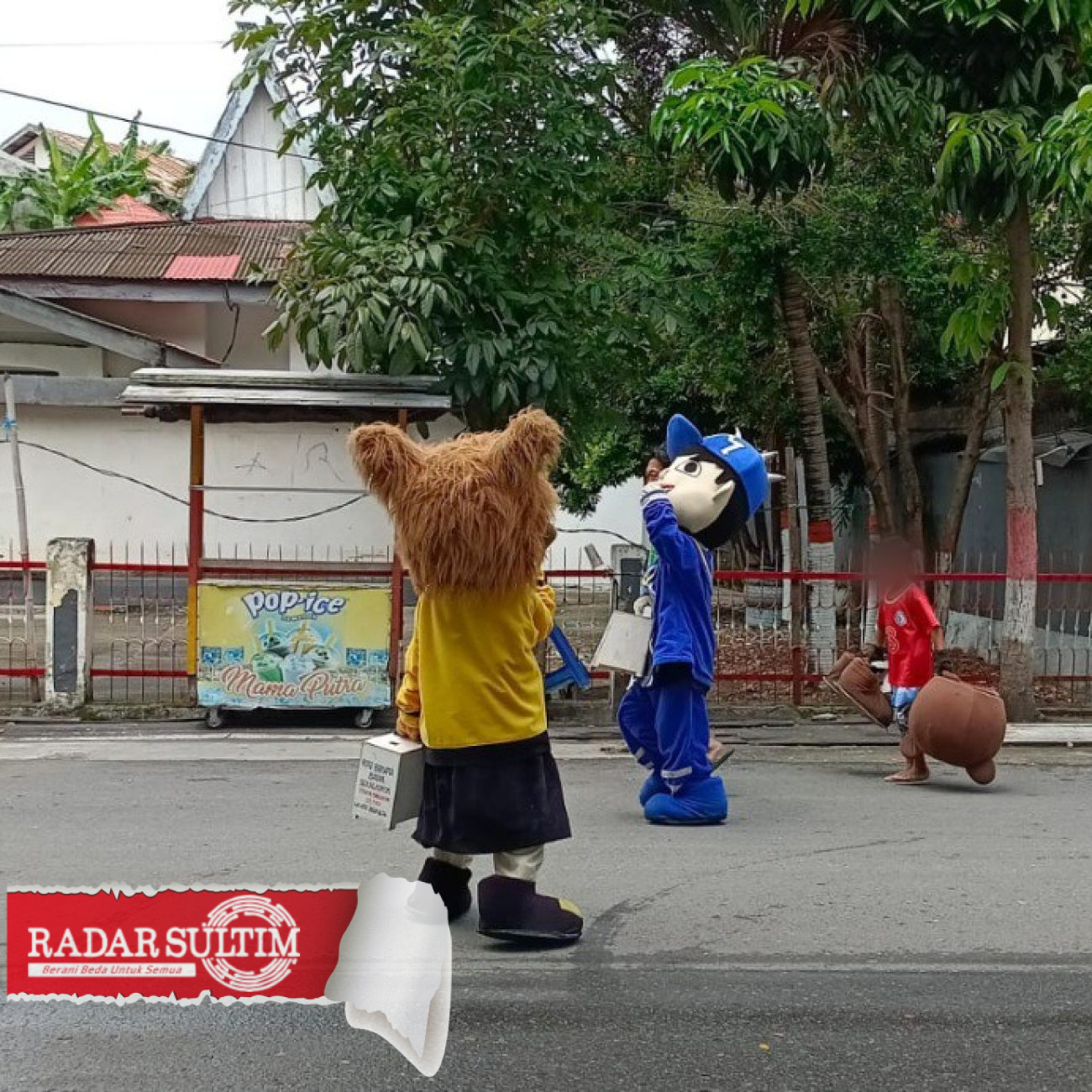 Anak Dijadikan Pengemis dengan Baju Badut mulai Marak di Luwuk