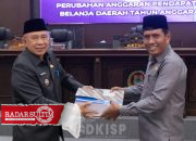 Wabup Banggai Sampaikan Pengantar Nota Keuangan Raperda APBD-P 2023