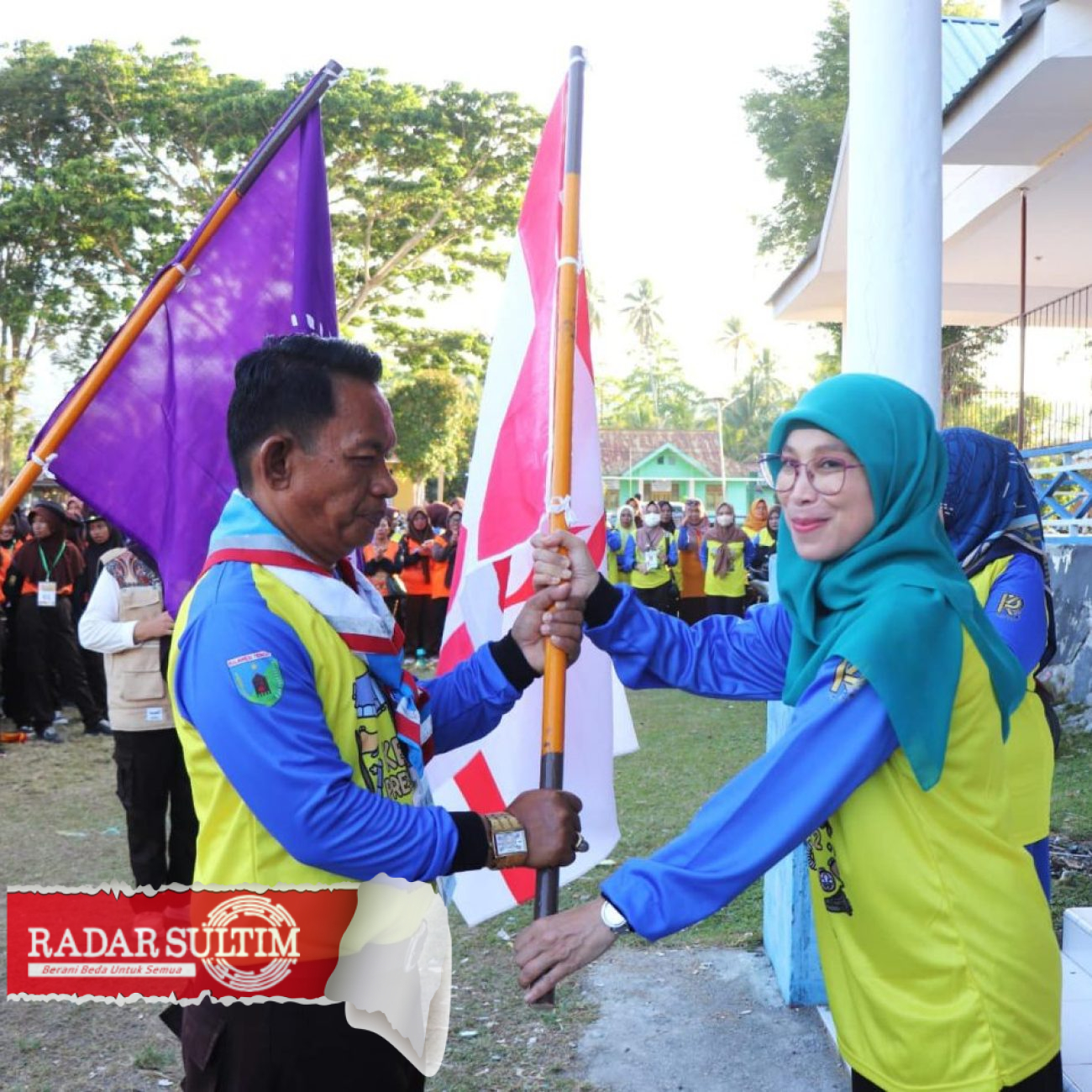 Ratusan Kontingen Pramuka Kemah Prestasi Kwarran Pagimana Dilepas Syamsuarni Amirudin