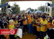 Menguning, Lautan Manusia Meriahkan HUT Golkar ke 59 di Luwuk Banggai