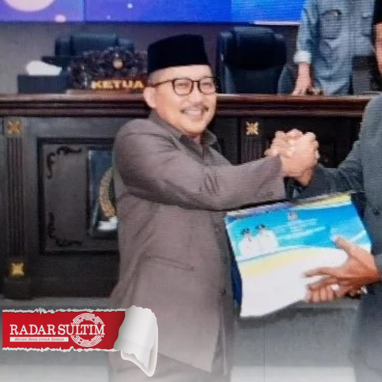 Pembahasan Hasil Evaluasi APBD 2024 Disahkan, DPRD Banggai ke Pemprov Sulteng