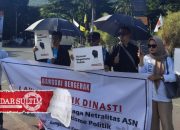 Lawan Politik Dinasti, Massa dari Banggai Bergerak Orasi di Adipura