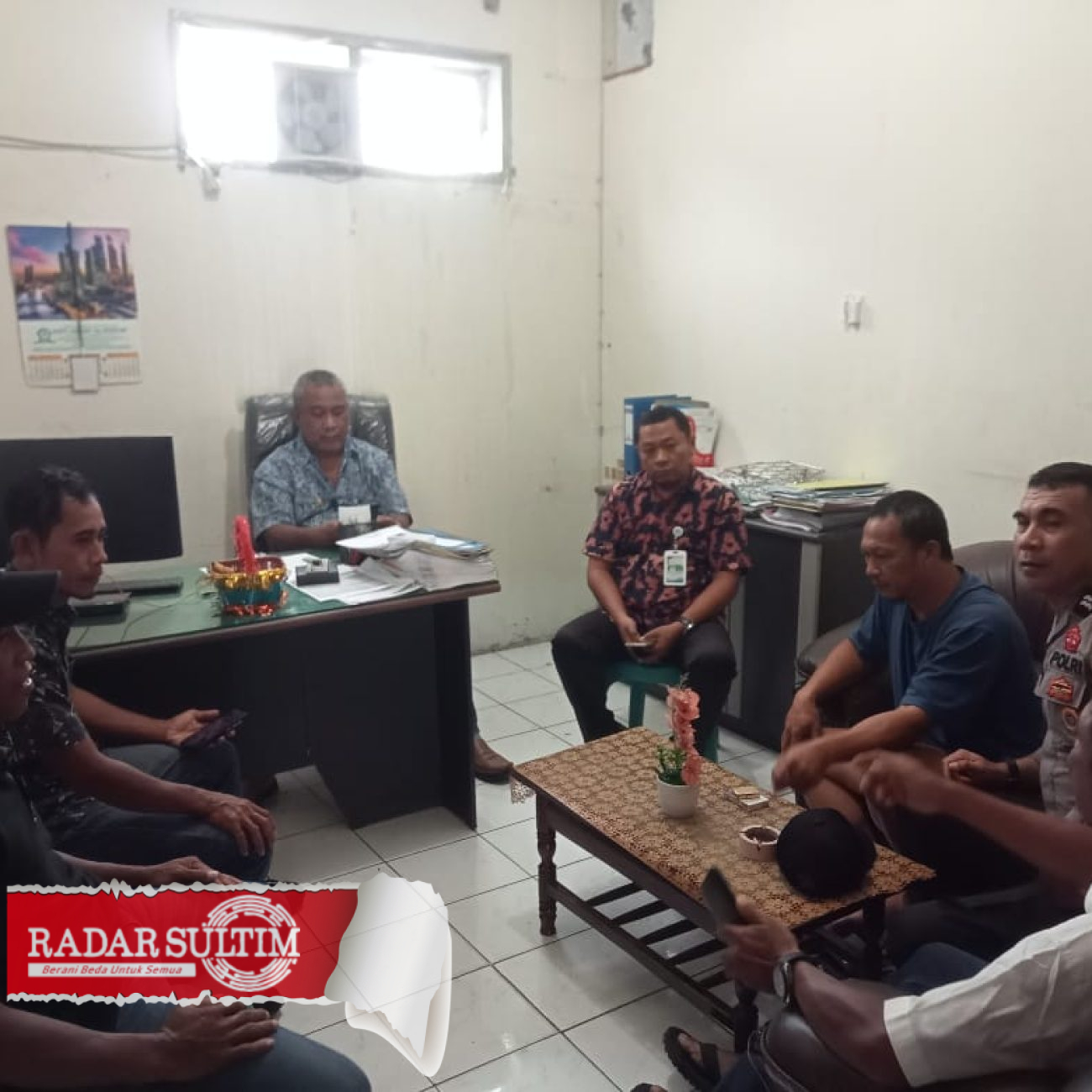 Air Tak Mengalir, Warga Geruduk Kantor PDAM