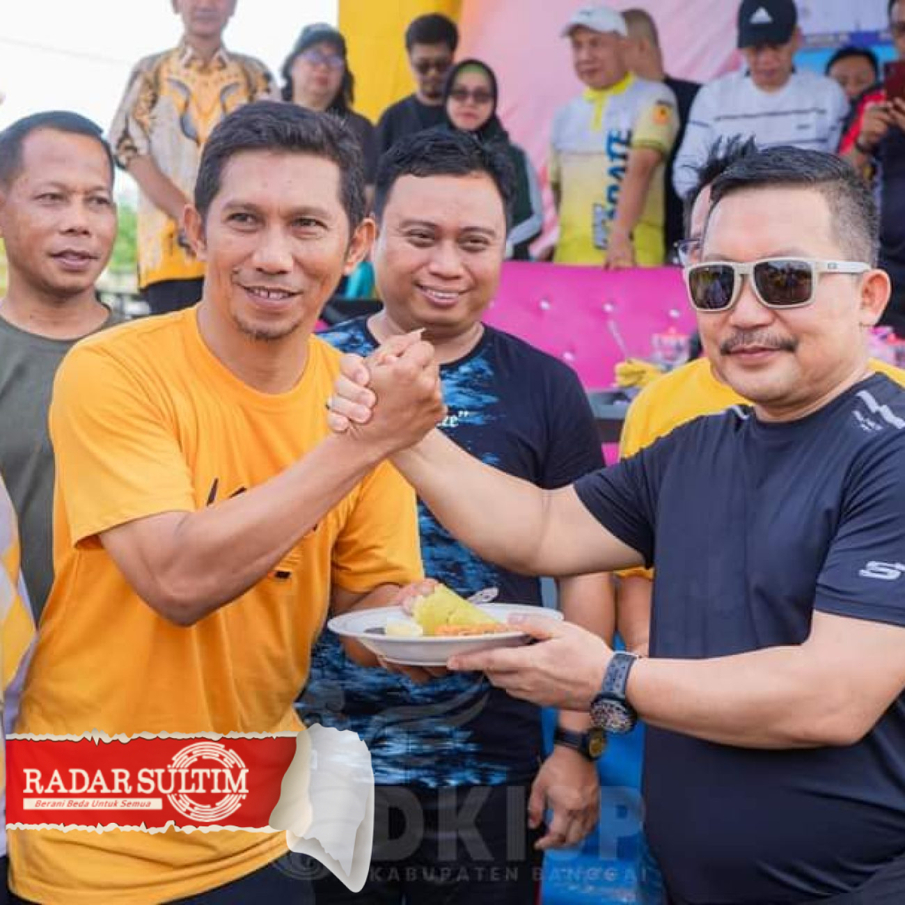 Amirudin Dinobatkan Bapak Pembangunan Daerah