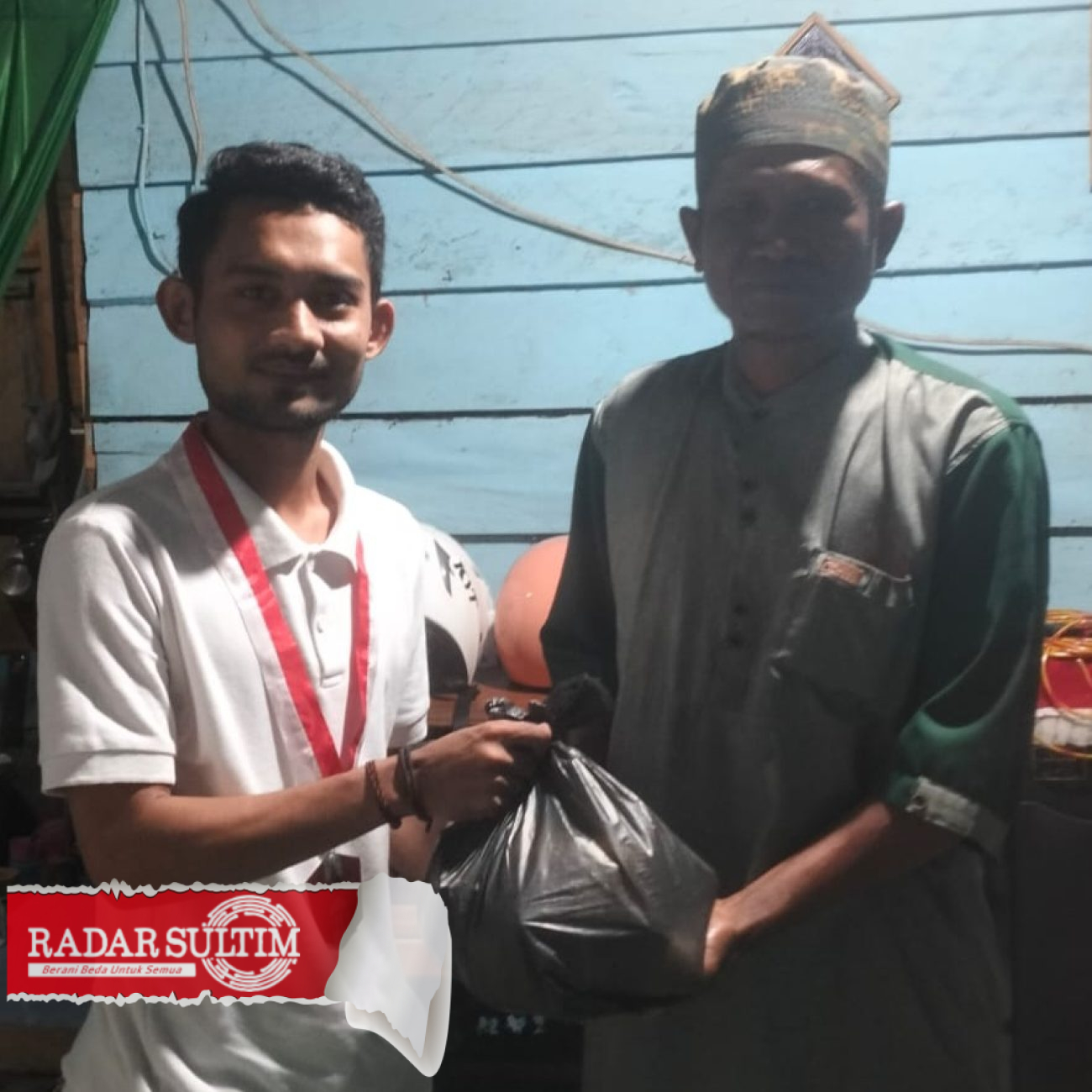 GMNI Luwuk Banggai Berbagi Ratusan Paket Sembako ke Warga