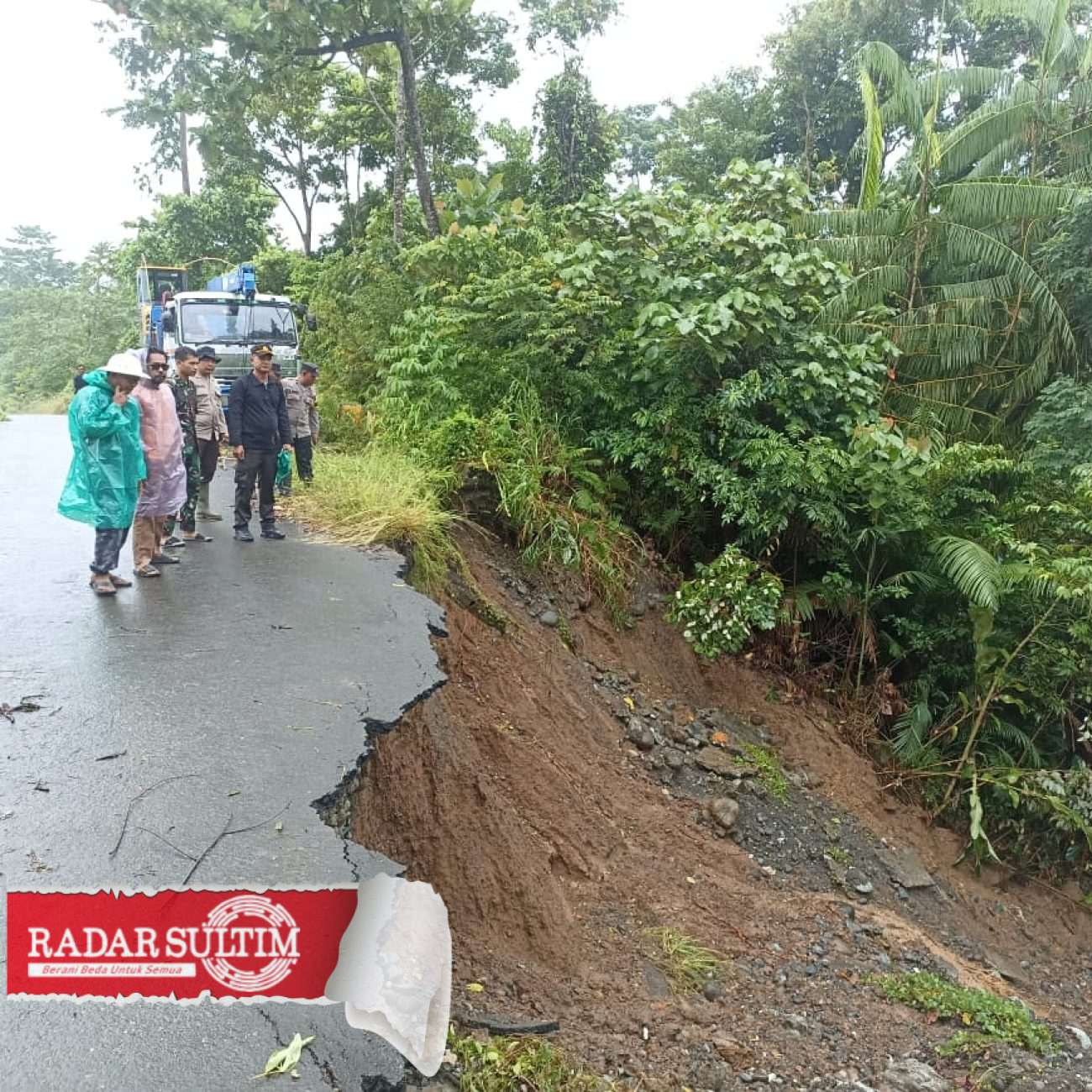 Tanah Longsor Nyaris Putuskan Jalan di Toili