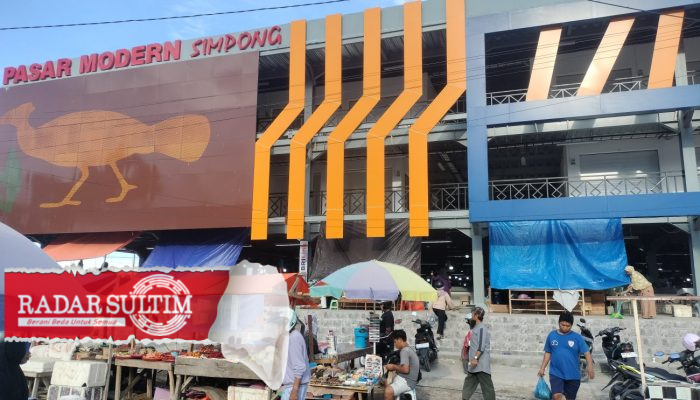 Pasar Simpong Moderen Ramai Pengunjung