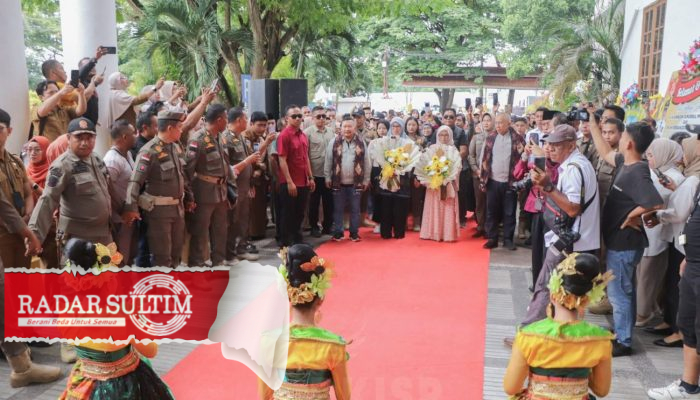 Tiba di Luwuk sebagai Bupati dan Wakil Bupati Banggai, AT-FM Disambut Ribuan Masyarakat
