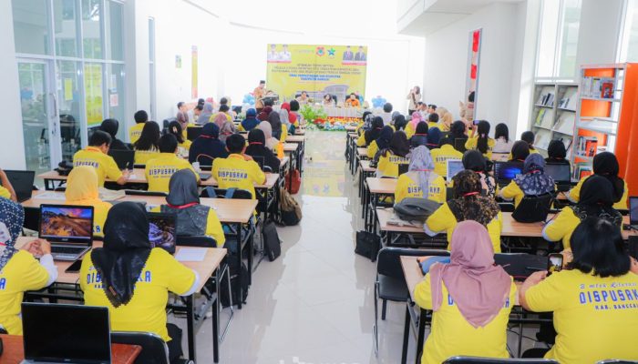 Wujudkan Gerbang Cerdas, Dispustaka Gelar Bimtek Literasi Informasi
