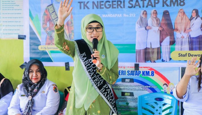 Bunda PAUD Banggai Perkuat Layanan PAUD Bermutu Lewat Kunjungan Sekolah dan Kerja Sama Akreditasi Pendidikan