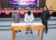 Pemerintah Daerah Bersama DPRD Banggai Sahkan Raperda Perubahan APBD Tahun Anggaran 2025