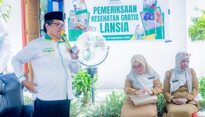 Baznaz Banggai Salurkan Dana Zis dan Gelar Pemeriksaan Kesehatan Gratis
